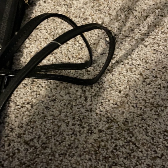 Kate Spade ♠️ used laptop/shoulder bag - Picture 2 of 4